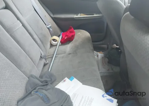 2003 Toyota Camry Le z USA, uszkodzony, nr VIN 4T1BE32K33U128476